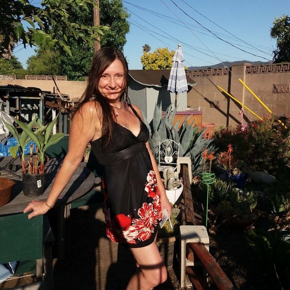 Jennifer Halley - Picture 8 of 8